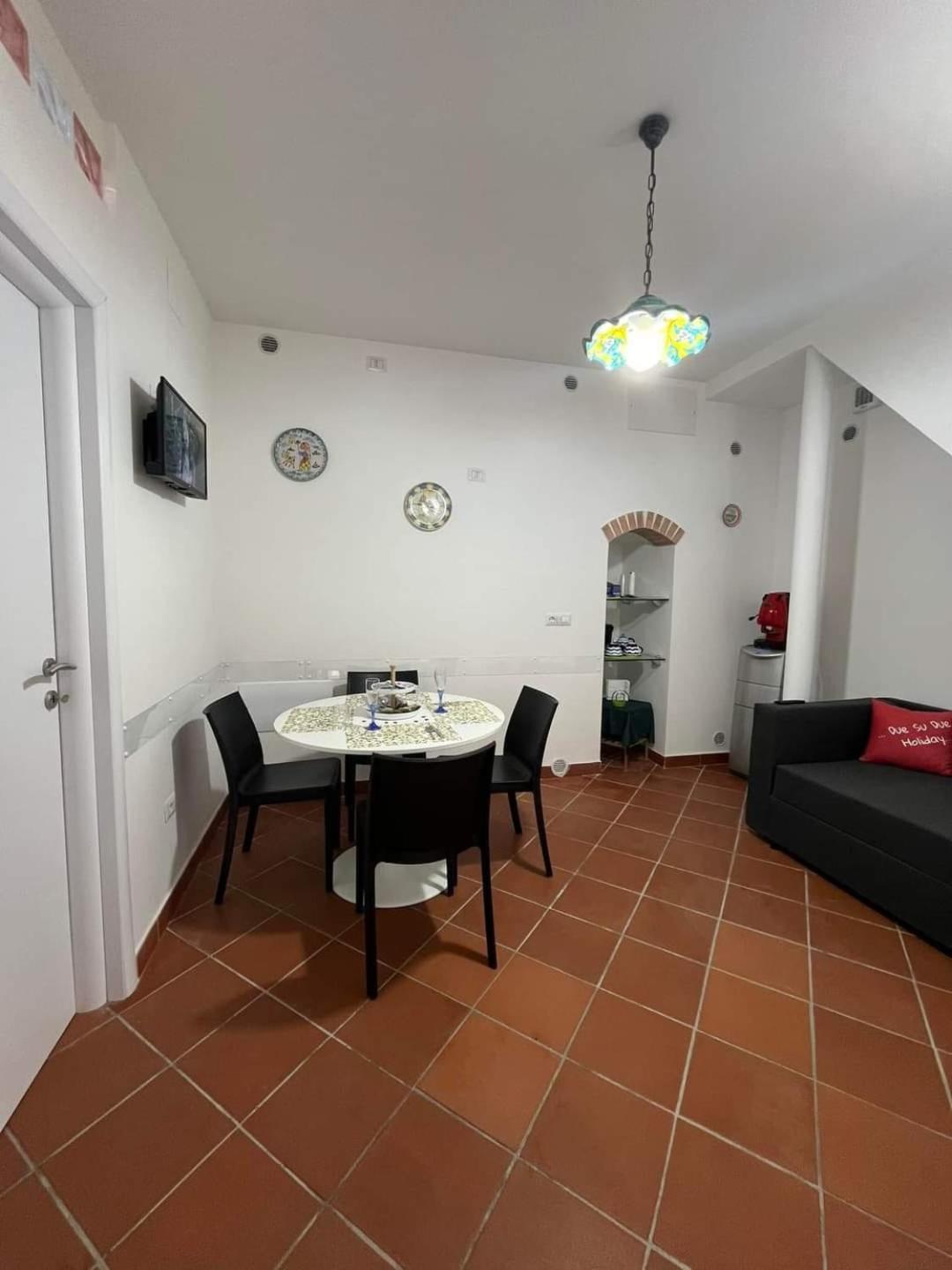 B&B Due Su Due Holiday Vietri Екстериор снимка